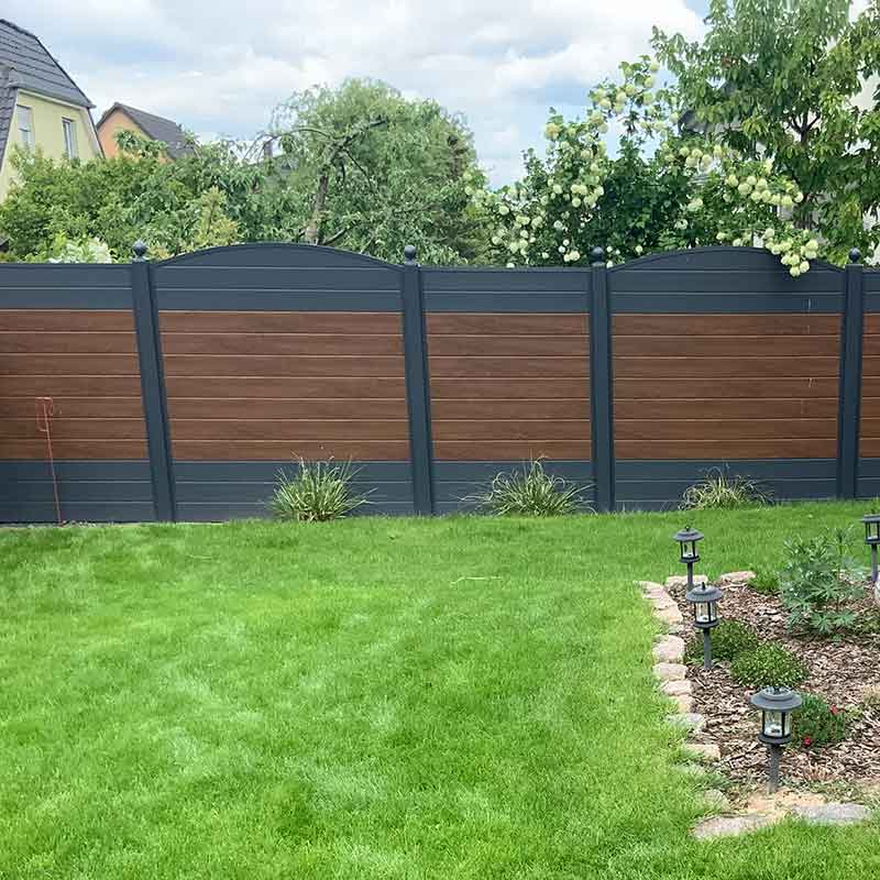 Sichtschutzzaun im Garten in Holzoptik dicht Nussbaum Anthrazit