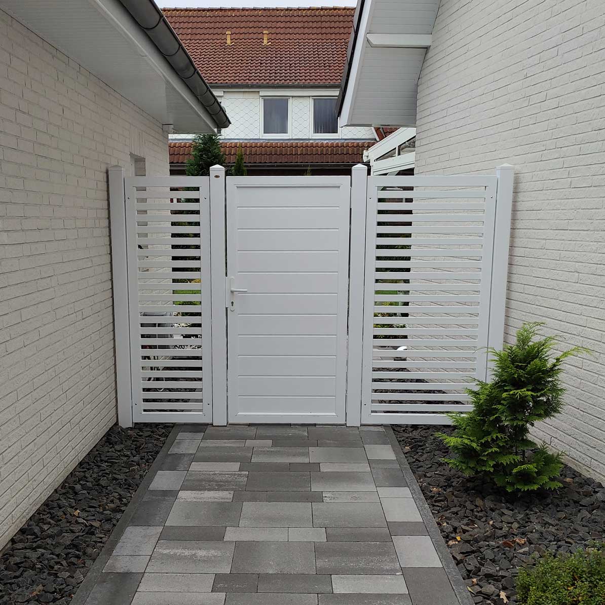 Sichtschutztür Spaltsichtschutz Weiß Kunststoff PVC Terrasse Garten
